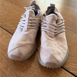 Women's Pink Sneakers